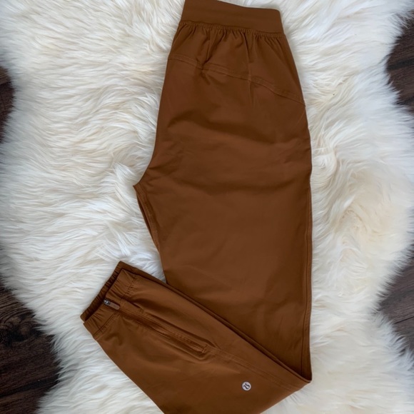 Lululemon HR Adapted State Joggers 4 - Picture 6 of 10